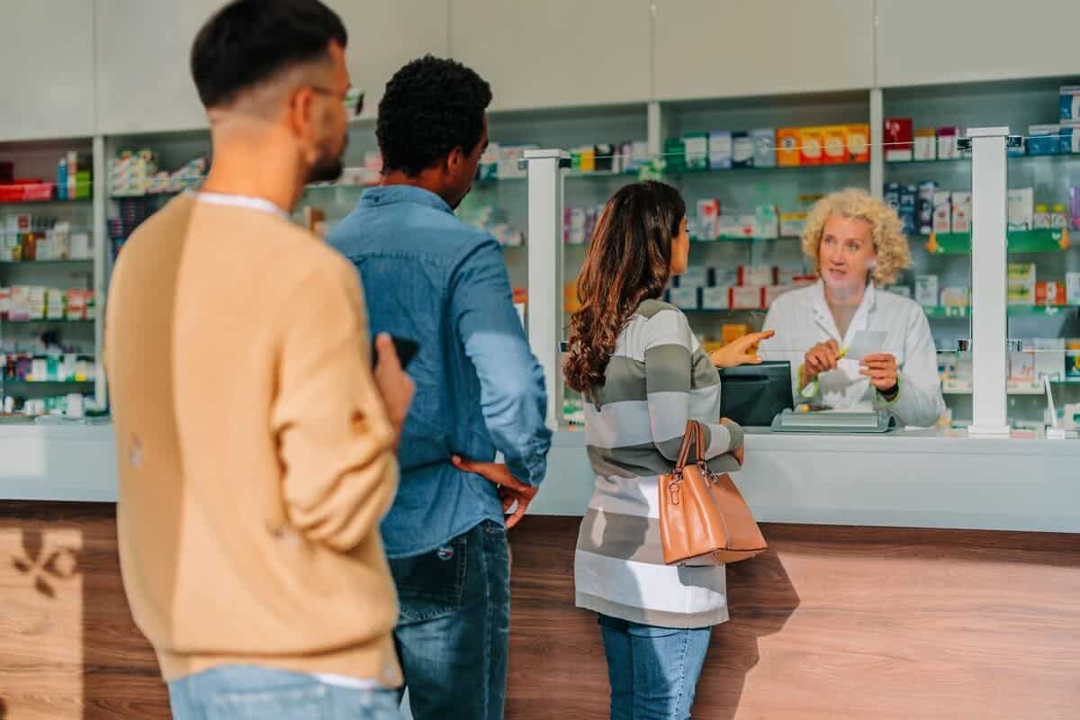Pourquoi les pharmacies ont besoin d’une gestion moderne des files d’attente ?